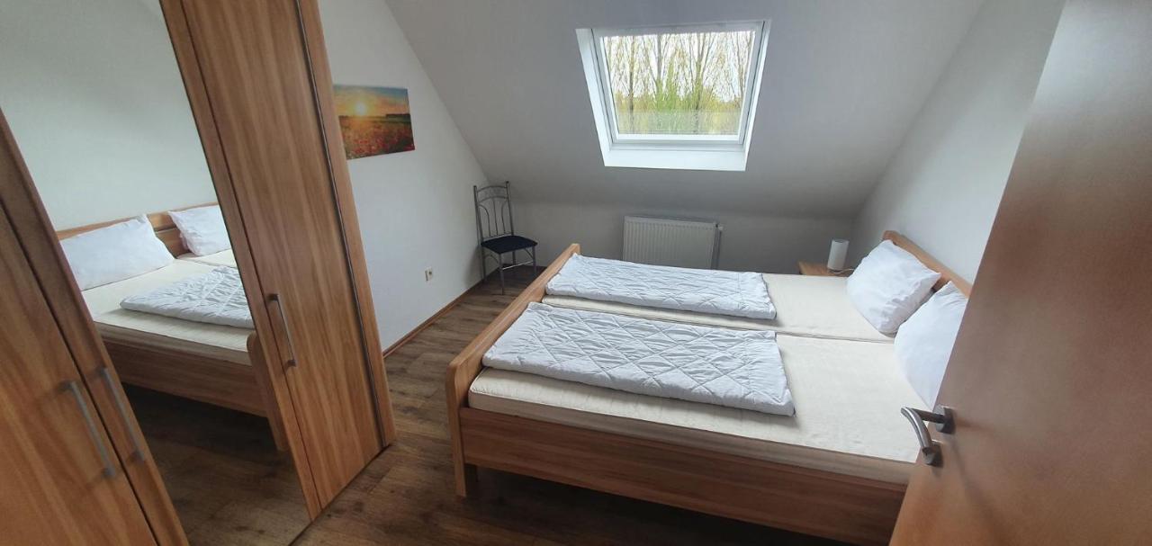 Ferienhaus Am Wellenpark Norddeich Eksteriør bilde
